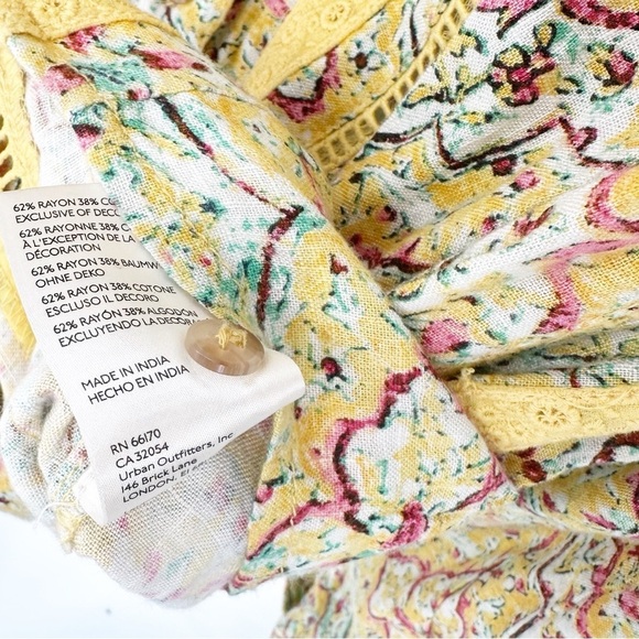 NWT Pilcro by Anthropologie Pintuck Peasant Blouse Yellow Floral Print XS - Picture 8 of 9